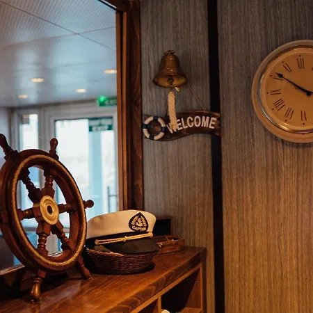 Hotel Botel Pressburg Bratislava